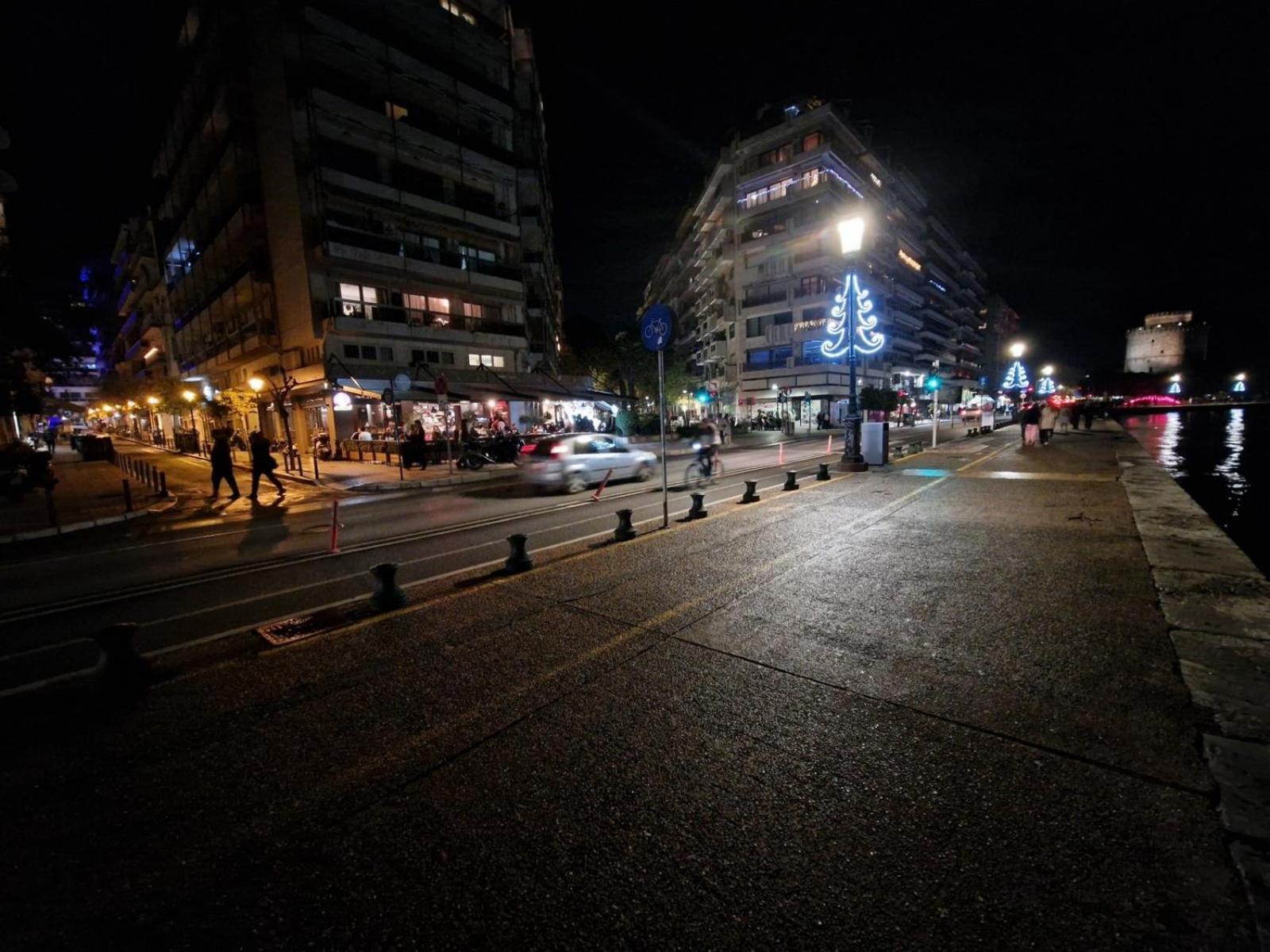 Master1 Seaside Lux Apartment Thessaloniki Exterior photo